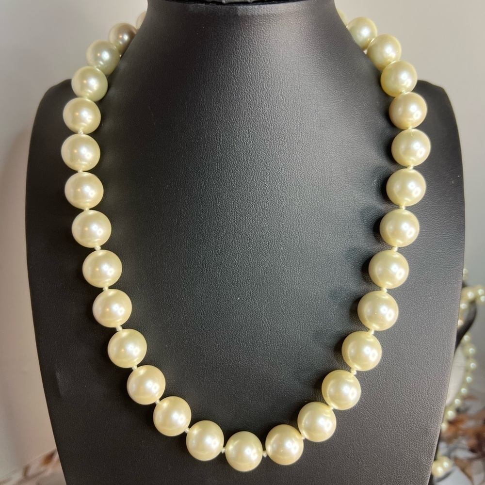 Vintage Faux Glass Pearls Hand Knotted w/925 Clasp 20” D9 - Picture 1 of 4